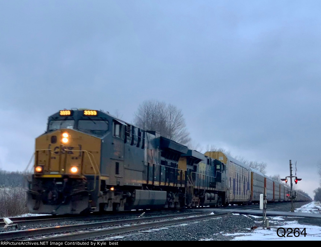 CSX 3333 on Q264